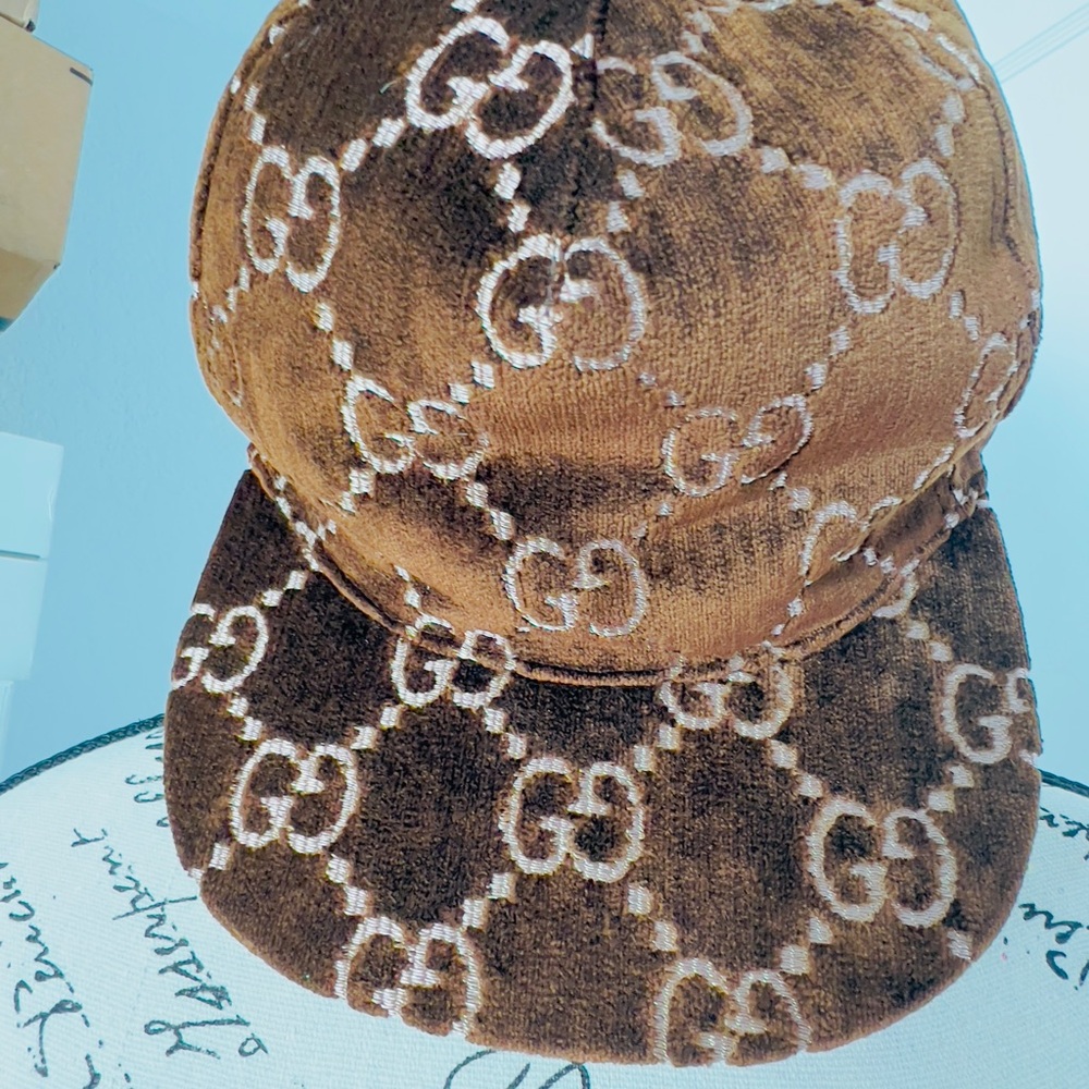Gucci Brown Velvet Monogram Hat - Picture 5 of 7